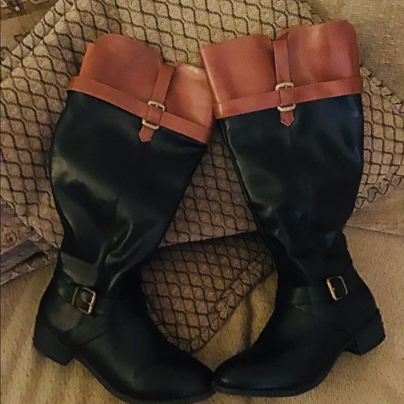 Women’s Rampage riding boots Size 6 1/2  Black boots with brown strip at top. - Picture 4 of 10